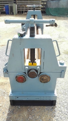 ** SOLD ** เครื่องม้วนเหล็กแผ่นประกอบใหม่ ขนาด 8 ฟุต 240 cm.เพลาตัน ม้วนหนา 12 mm. เต็มแผ่น 9 mm.เอางานมาลองได้ครับ!!