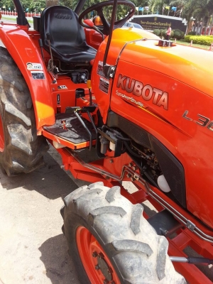 ขายครับ 36แรง ตัวรถ+ใบดัน  ราคา 245,000 บาท กันทรลักษ์ ศรีสะเกษ โทร.0816004753 สนใจต่อรองได้ครับ.