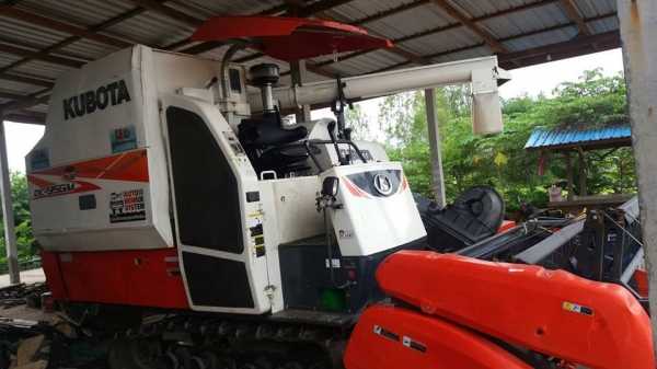 ขายรถเกี่ยวข้าว KUBOTA DC95GM จดทะเบียน2556 ใช้งาน1559ชั่วโมง สภาพพร้อมใช้งาน ราคา750,000 สนใจโทร 090-8588220คุณนะ 093-3258446คุณบิว หรือเข้าดูสินค้าอื่นๆได้ที่ www.narong2truck.com หรือ www.truck.in.th/498 หรือเพจFacebook ณรงค์ ซื้อขายรถมือสอง (เว็บไซต์ส