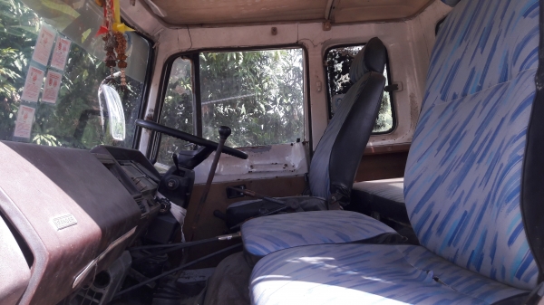 ขาย 10 ล้อ 2 เพลา ดั้ม สวยเดิมๆ ทะเบียน พร้อมโอน ราคา 460000 ต่อรอง 0928621172