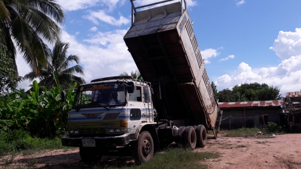 ขาย 10 ล้อ 2 เพลา ดั้ม สวยเดิมๆ ทะเบียน พร้อมโอน ราคา 460000 ต่อรอง 0928621172