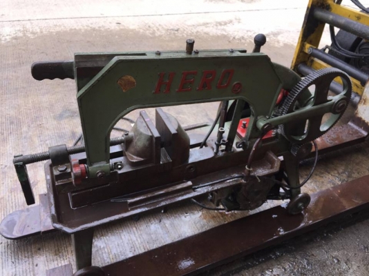 ขาย แท่นเลื่อยตัดเหล็ก HERO 14นิ้ว รุ่นใหม่รางน้ำปั๊มน้ำ ไฟบ้าน220 ขาย แท่นเลื่อยตัดเหล็ก HERO 14นิ้ว รุ่นใหม่รางน้ำปั๊มน้ำ ไฟบ้าน220