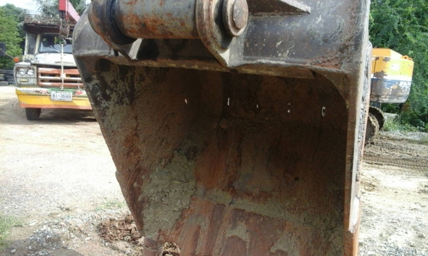 ขายแบ็คโฮPC200รุ่น5 เอกสารอินวอยร์ 890,000ต่อรองได้ครับ0892095791