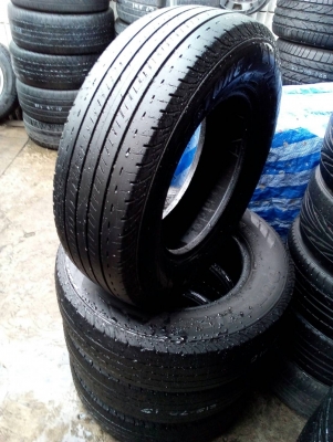 215/70R15 BRIDFESTONE DURAVIS R611ชุด  4 ล้อ โทร.081-427-3941