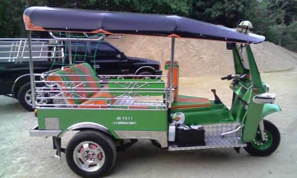 ขาบเเล้วรถสามล้อ(ตุ๊กตุ๊ก)สวยขอบคุณทีมงานเว็บพี่เสือทุกท่าน