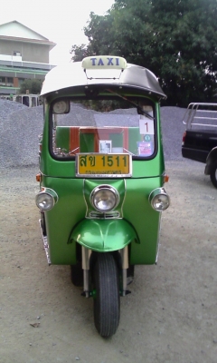 ขาบเเล้วรถสามล้อ(ตุ๊กตุ๊ก)สวยขอบคุณทีมงานเว็บพี่เสือทุกท่าน