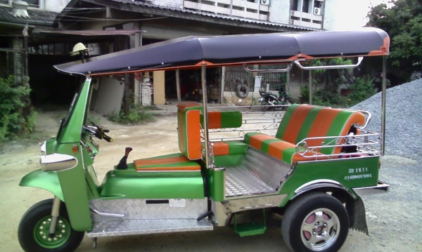 ขาบเเล้วรถสามล้อ(ตุ๊กตุ๊ก)สวยขอบคุณทีมงานเว็บพี่เสือทุกท่าน