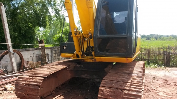 รถแบคโฮ รถแบคโฮ