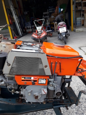 รถไถนาคูโบต้าเก่าญี่ปุ่น รถไถนาคูโบต้าเก่าญี่ปุ่น