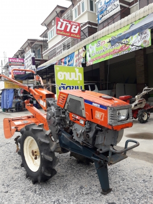 รถไถนาคูโบต้าเก่าญี่ปุ่น