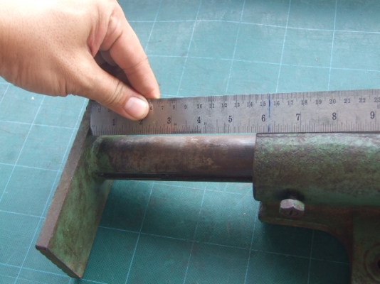 ปากกาบีบจับชิ้นงาน