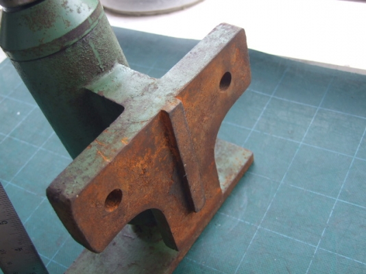 ปากกาบีบจับชิ้นงาน