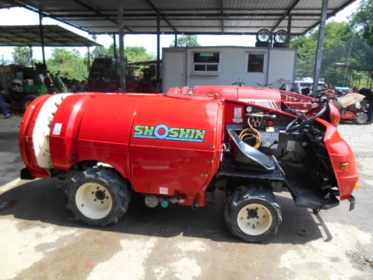 รถพ่นยา SHOSHIN 500 ลิตร พวงมาลัยพาวเวอร์ 4W พร้อมใช้งาน