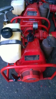 ขายเครื่องสูบน้ำเก่าญี่ปุ่นตัวนี้เเรงกว่าหอยโข่งเยอะครับ 2จังหวะ รอบเร็วพุ่งปี๊ด