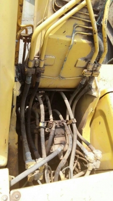 ขายรถขุดแบ็คโค PC200-6 KOMATSU เอกสารเล่มทะเบียน ไฟฟ้าครบสภาพพร้อมลงงาน ช่วงล่างดี