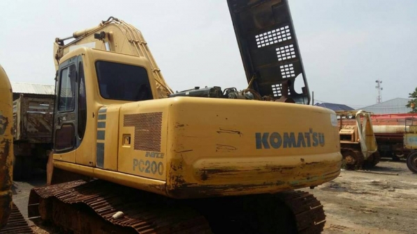 ขายรถขุดแบ็คโค PC200-6 KOMATSU เอกสารเล่มทะเบียน ไฟฟ้าครบสภาพพร้อมลงงาน ช่วงล่างดี