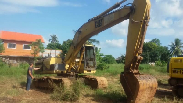ขายแพ็คคู่ 2 คัน 1,150,000 บาท CAT320V1 และ KOMATSU PC200-5 สภาพพร้อมใช้ รถอยู่ จ.ขอนแก่น 090-772-3710 090-772-3708 ขายแพ็คคู่ 2 คัน 1,150,000 บาท CAT320V1 และ KOMATSU PC200-5 สภาพพร้อมใช้ รถอยู่ จ.ขอนแก่น 090-772-3710 090-772-3708