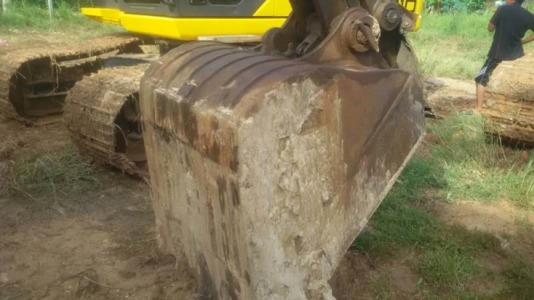 ขายแพ็คคู่ 2 คัน 1,150,000 บาท CAT320V1 และ KOMATSU PC200-5 สภาพพร้อมใช้ รถอยู่ จ.ขอนแก่น 090-772-3710 090-772-3708 ขายแพ็คคู่ 2 คัน 1,150,000 บาท CAT320V1 และ KOMATSU PC200-5 สภาพพร้อมใช้ รถอยู่ จ.ขอนแก่น 090-772-3710 090-772-3708