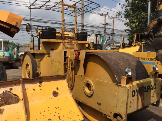ขายด่วนรถบด3ล้อเหล็กขนาด12.5ตัน DYNAPAC CS12 เก่านอก พร้อมใช้งาน