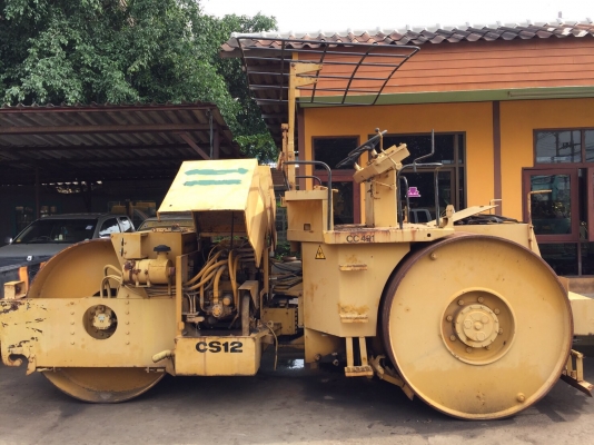 ขายด่วนรถบด3ล้อเหล็กขนาด12.5ตัน DYNAPAC CS12 เก่านอก พร้อมใช้งาน