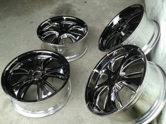 ล้อใหม่ ขอบ20นิ้ว5รู114 กว้าง8.5 อีที40 ชุดนี้ ราคา 8000 บาท ล้อใหม่ ขอบ20นิ้ว5รู114 กว้าง8.5 อีที40 ชุดนี้ ราคา 8000 บาท