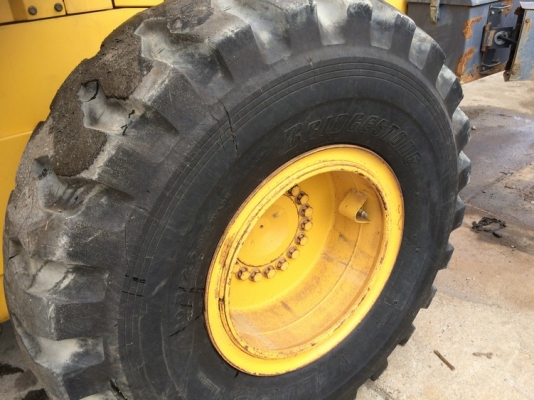 KOMATSU WA350-3 ปี 2000 บุ้งกี๋ 3.2 คิว สภาพสวย นำเข้าจากญี่ปุ่น ราคาไม่แพงครับ KOMATSU WA350-3 ปี 2000 บุ้งกี๋ 3.2 คิว สภาพสวย นำเข้าจากญี่ปุ่น ราคาไม่แพงครับ