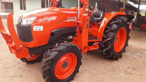 ขายรถไถคูโบต้า KUBOTA L4708SP (4WD)พร้อมบุ้งกี๋ ขายรถไถคูโบต้า KUBOTA L4708SP (4WD)พร้อมบุ้งกี๋