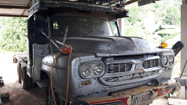 ขายรถขุดแบ็คโค 100มาร์คทรี พร้อมเทรลเลอร์185ฝาส้ม 6BG1 ทะเบียนเต็ม ช่วงล่างFUSO เบรคลม พร้อมใช้งาน เอกสารครบทั้งคู่