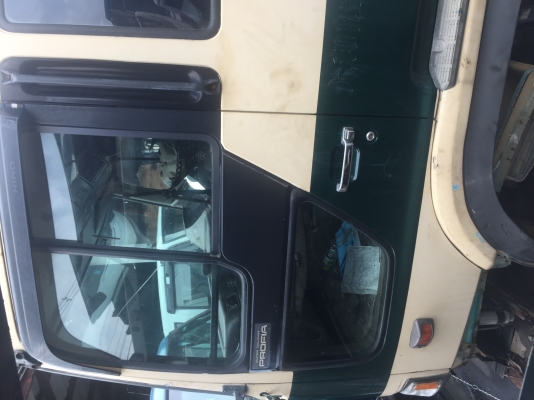 ขายหัวเก๋ง hino profia จากประเทศญี่ปุ่น