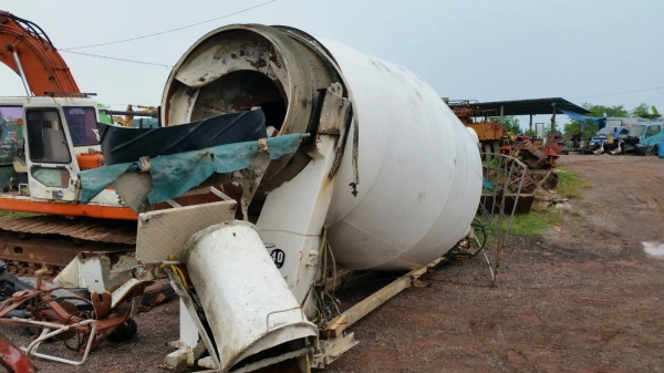 ขาย ถังผสมปูนคอนกรีต เครื่องผสมปูนคอนกรีต CONCRETE MIXER สำหรับใส่รถบรรทุกหกล้อ สิบล้อ