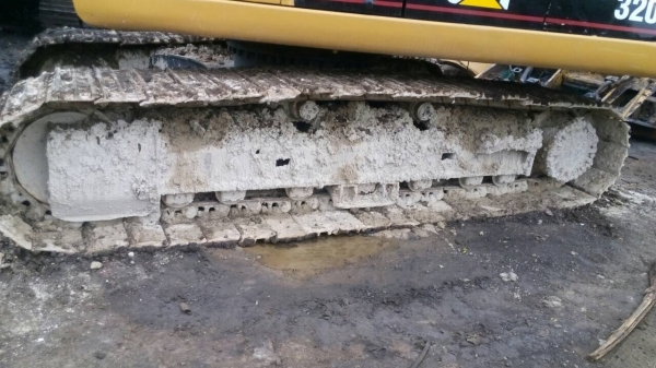 ตัดรถขายอะไหล่  แมคโค CAT-320-D กระบอกดำตัวใหม่ล่าสุด มีใครเอาอะไหล่ไหมครับ บุ้งกี้ขายไปแล้วครับ เอกสารเล่มทะเบียน