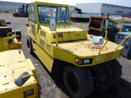 ขายรถบดล้อยาง SAKAI TZ600