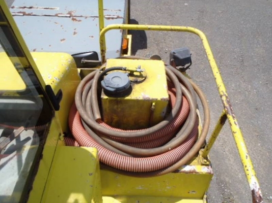 ขายรถบดล้อยาง SAKAI TZ600 ขายรถบดล้อยาง SAKAI TZ600