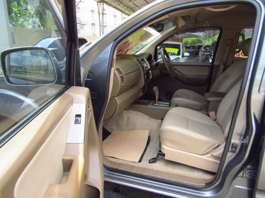 NISSAN NAVARA 2.5 CALIBRE CAB4 เกียร์AT ปี 2010 โทร 062-991-6649 ดาวออโต้เบสท์
