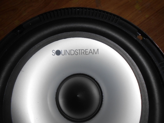 ลำโพงแยกชิ้น2ทาง SOUNDSTREAM SC-6T TARUNTULA ของใหม่