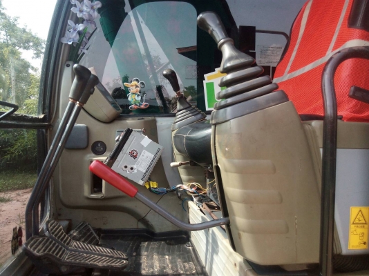 ขายKOBELCO MARTSIX 135SR  เอกสารอินวอย ไฟฟ้าเต็ม ราคา 945,000บ. สนใจติดต่อ 0835601591 หรือ 0903494058