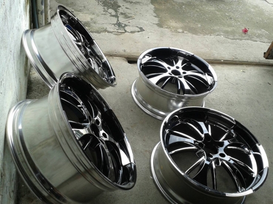 ล้อใหม่ขอบ20นิ้ว5รู114 ชุดนี้ ราคา 8000 บาท