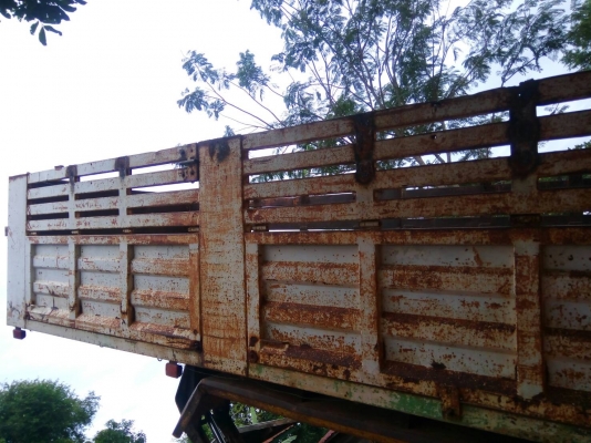 ขายกะบะดั้ม (ไม่มีดั้ม)กว้าง 2.5 ยาว 6 เมตร