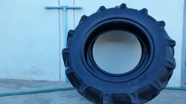 '' ขาย " ยางหน้า \% ถอดจาก 47 ไม่เเตกไม่บวม ขนาด 8-18