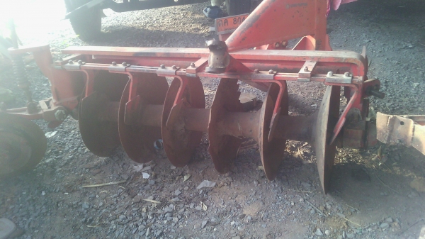 ขายผาน6และผาน3 ของตราช้าง