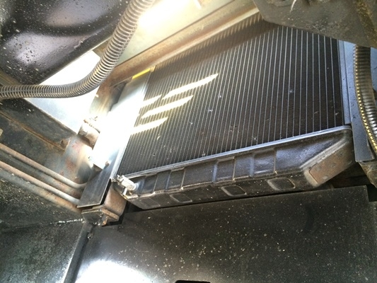 รถบด RT200WT นำเข้าจากญี่ปุ่น เครื่องเกียร์ดี ยางสวยทั้ง7เส้นครับ