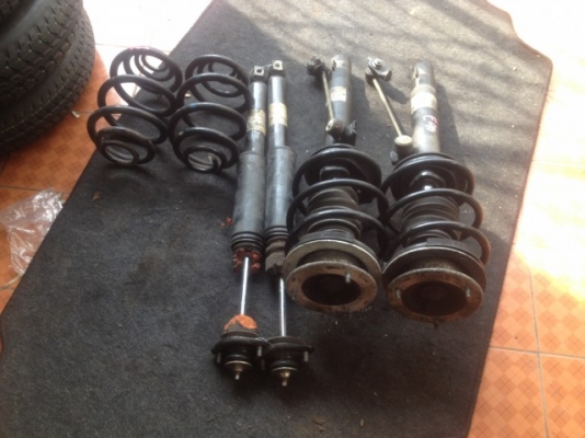 โช้คเดิม BMW E46 ครบชุดหน้าหลังเก่าญี่ปุ่นเเท้สภาพสวยไม่มีรั่วซึม