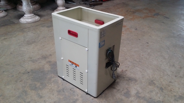 เครื่องแยกหิน TOXIKA รุ่น A-100 เก่าญี่ปุ่น กำลังการผลิต 150 kg./ชม.