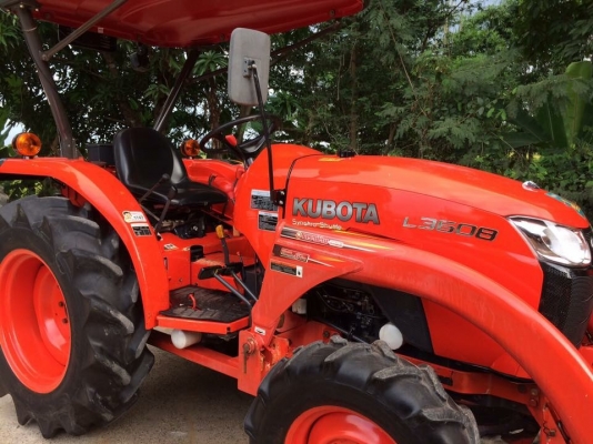 ขายรถไถคูโบต้า L3608 4WD2เพลา สภาพนางฟ้า สวยมากๆ ใช้งาน 642 ชั่วโมง อุปกรณ์ใบดันหน้าและผานพรวน ราคา 298,000 บาท สนใจโทร 081-9136451 หรือ ขอดูรูปเพิ่มเติมทาง line:bow6451 ค่ะ ดูสินค้าเพิ่มเติมทางที่นี่