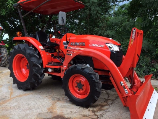 ขายรถไถคูโบต้า L3608 4WD2เพลา สภาพนางฟ้า สวยมากๆ ใช้งาน 642 ชั่วโมง อุปกรณ์ใบดันหน้าและผานพรวน ราคา 298,000 บาท สนใจโทร 081-9136451 หรือ ขอดูรูปเพิ่มเติมทาง line:bow6451 ค่ะ ดูสินค้าเพิ่มเติมทางที่นี่