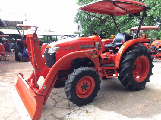 ขายรถไถคูโบต้า L3608 4WD2เพลา สภาพนางฟ้า สวยมากๆ ใช้งาน 642 ชั่วโมง อุปกรณ์ใบดันหน้าและผานพรวน ราคา 298,000 บาท สนใจโทร 081-9136451 หรือ ขอดูรูปเพิ่มเติมทาง line:bow6451 ค่ะ ดูสินค้าเพิ่มเติมทางที่นี่