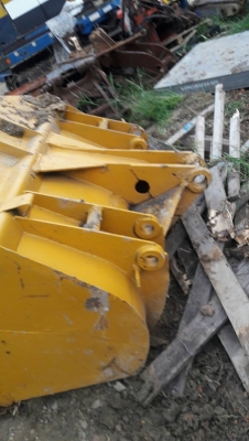 ขายบุ้งกี๋ PC40 กว้าง65 CM สลัก45 mm ขาย9,000 บาท