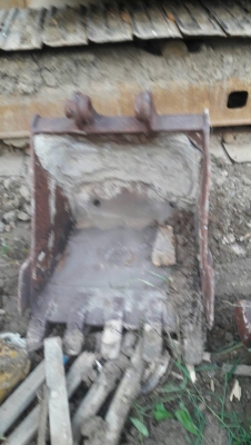 ขายบุ้งกี๋ PC40 กว้าง65 CM สลัก45 mm ขาย9,000 บาท