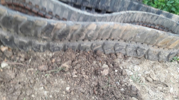 ขายแทครยาง ขนาด400*7.2*80 ข้อกว้าง40cm สำหรับรถขุด 40 ขายราคา22,000บาท