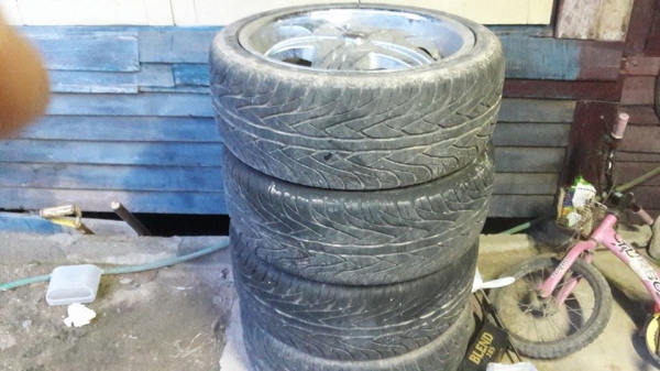 ขายล้อลาย5ก้าน 6 รู ขอบ20"พร้อมยาง